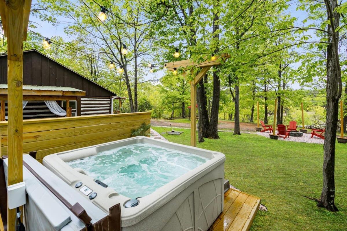 Modernized Log Cabin W Hot Tub Fire Pit & Views Berkeley Springs Exterior photo
